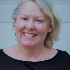 Lisa StClair Headshot